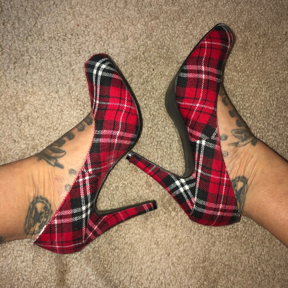 Plaid heels